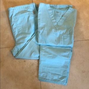 Tafford size small turquoise scrub top and pants